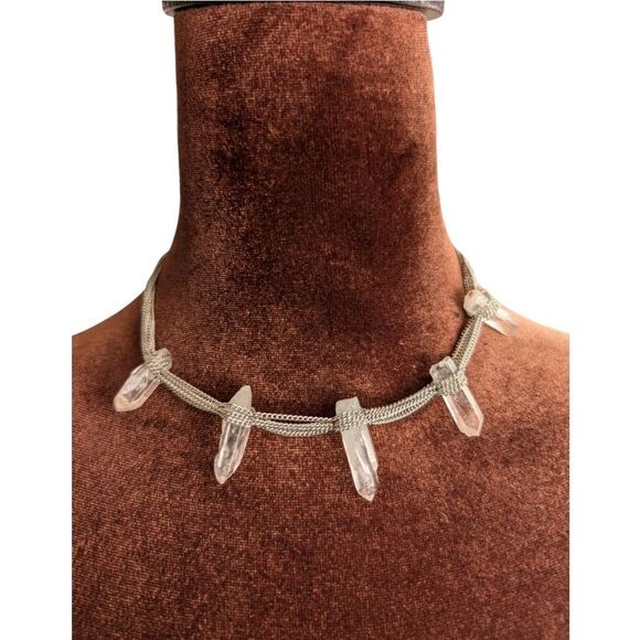 URBAN Outfitters natural Quartz layered necklace - Picture 3 of 9